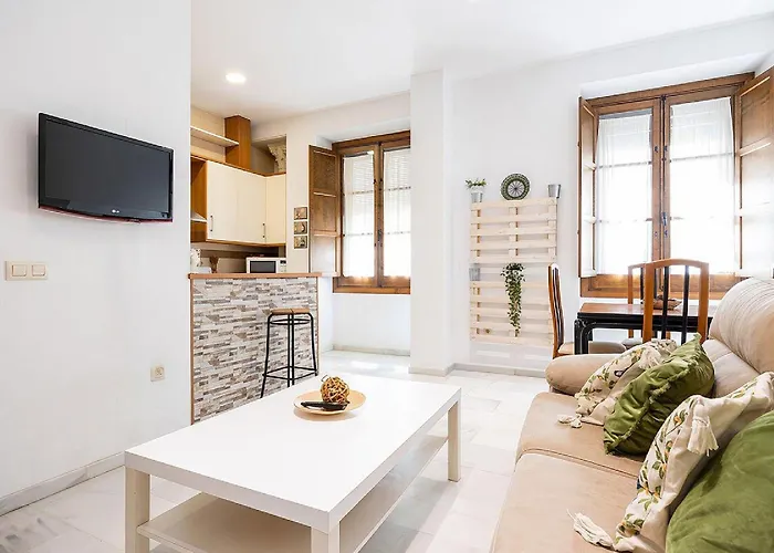 Center Monumental Апартаменти *