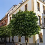 Center Monumental דירה *