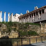Center Monumental דירה *